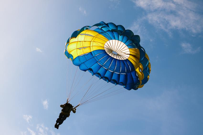 Kurs na skoczka spadochronowego-egzamin spadochronowy AFF
