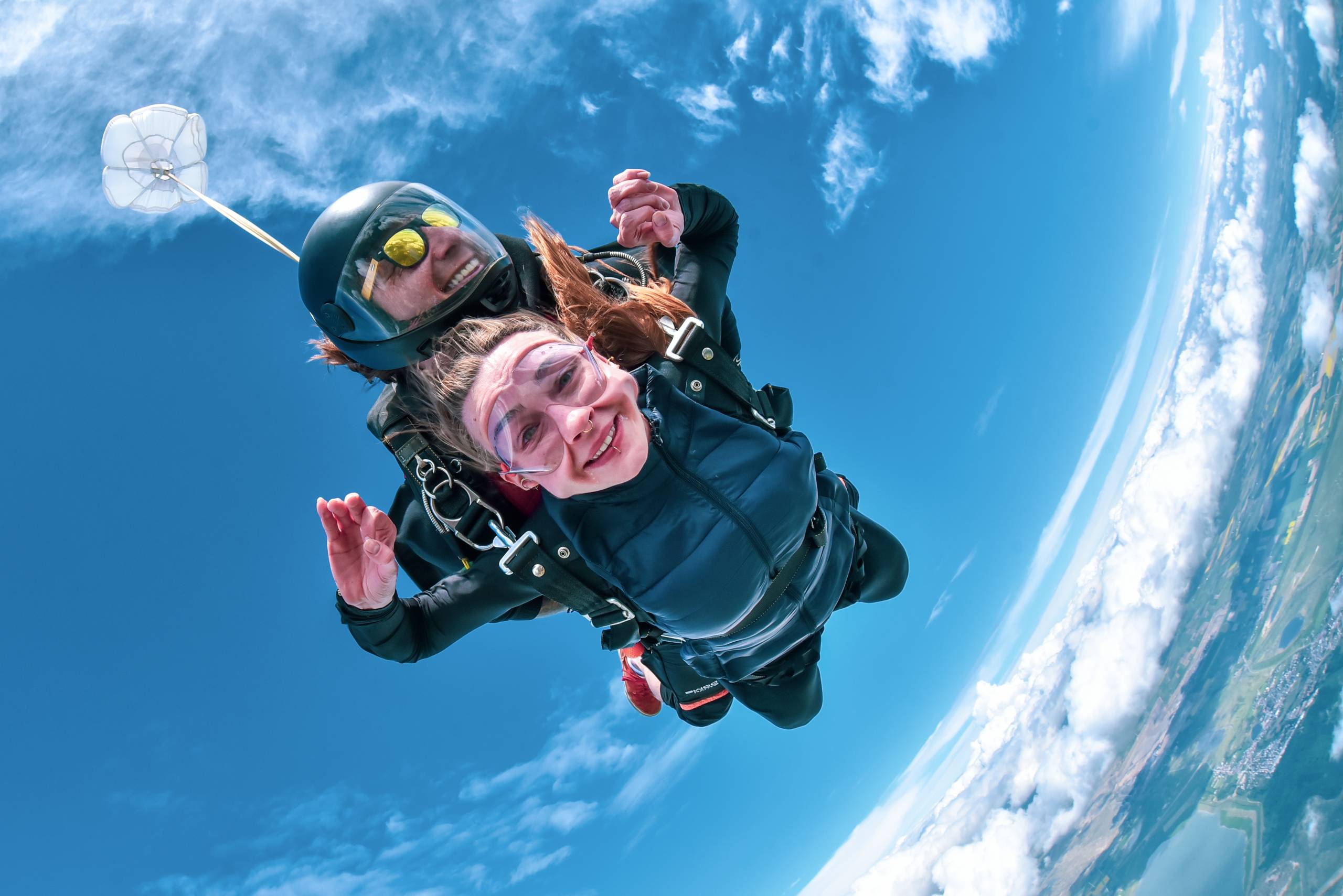 Skok spadochronowy w tandemie z instruktorem w Kobylnicy k. Poznania + film i zdjęcia - obrazek 4