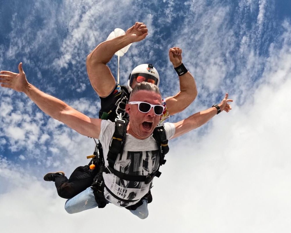 Skoki tandemowe ze spadochronem w Lesznie