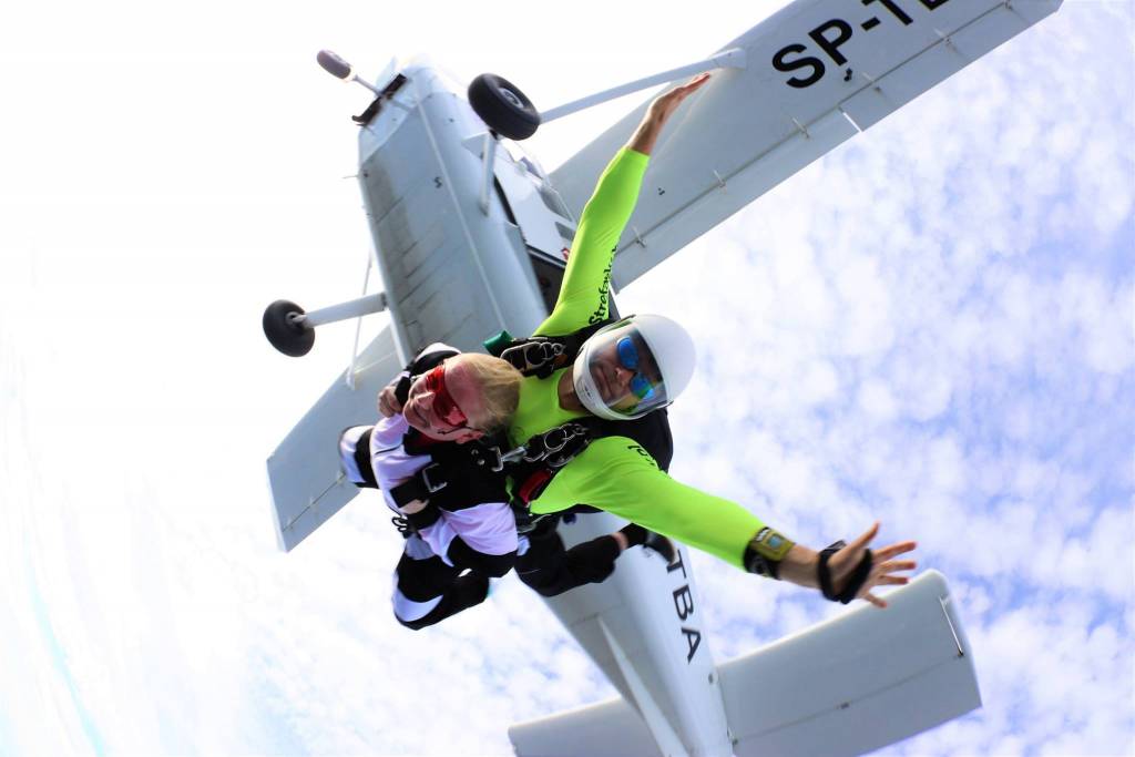 Skok ze spadochronem z samolotu Skok ze spadochronem z samolotu