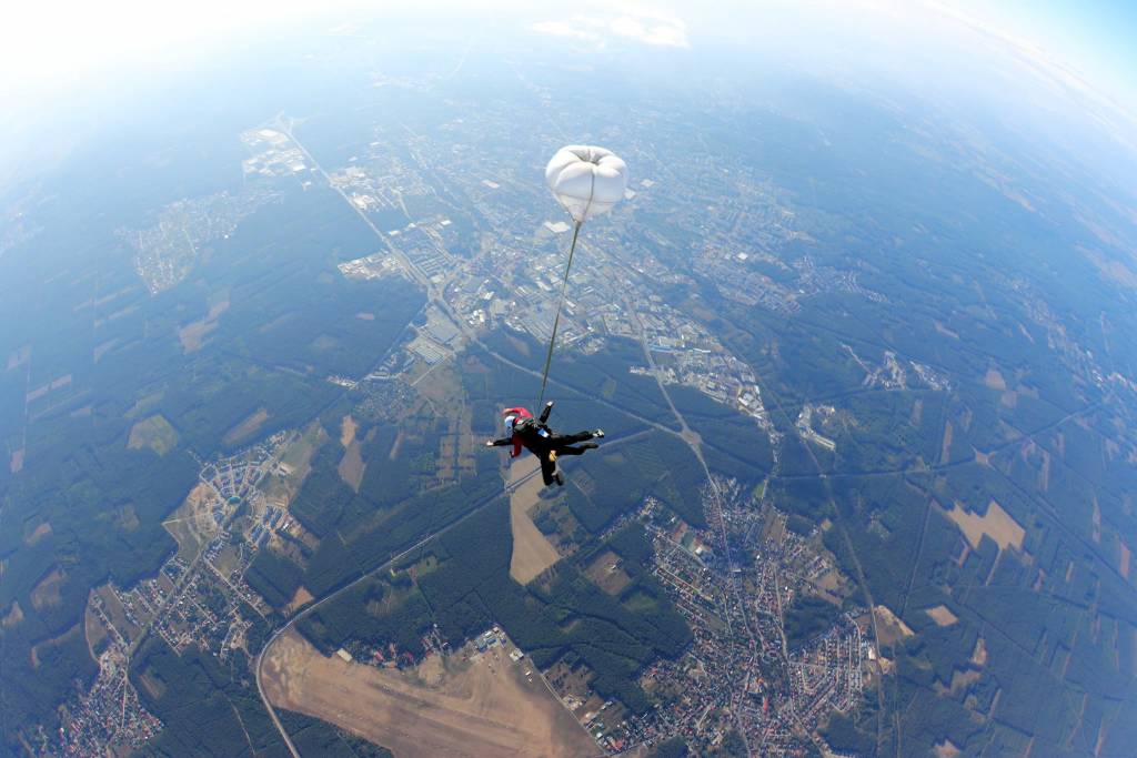 Czy skok ze spadochronem jest bezpieczny