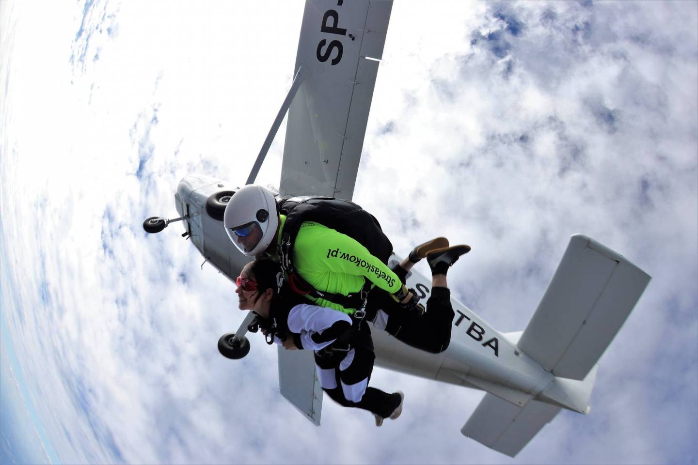 Skoki ze spadochronem w tandemie