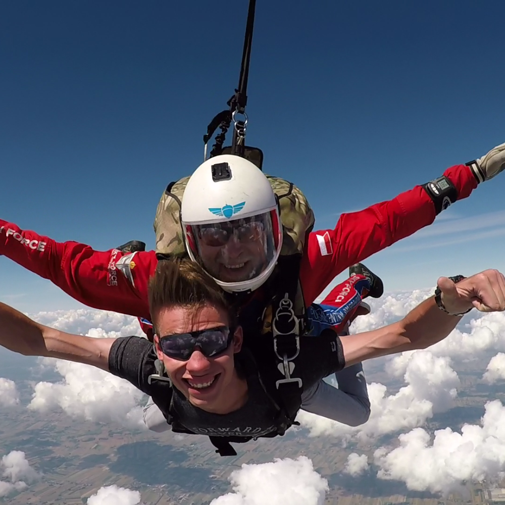 Strefaskokow.pl - filmowanie przez zewnętrznego skoczka kamerzystę