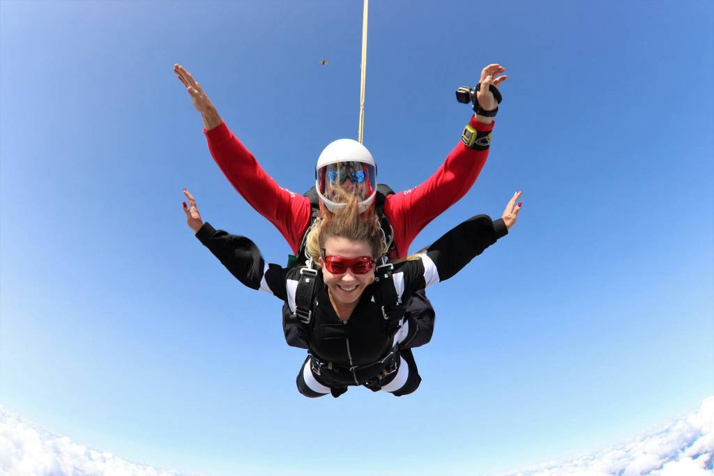 skok ze spadochronem w tandemie